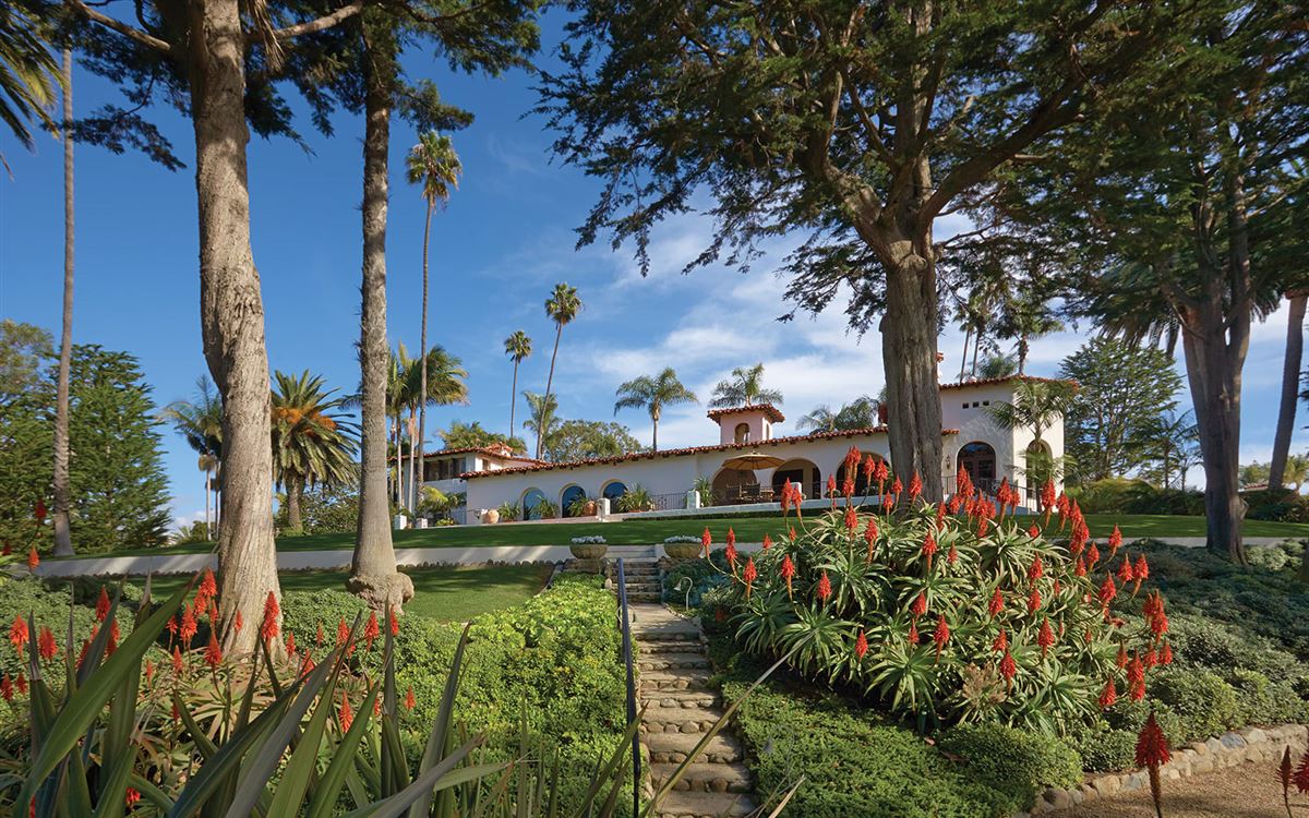 LA CASA PACIFICA OCEANFRONT ESTATE California Luxury Homes