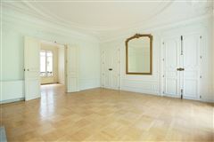 Luxury homes 見事に改修されたアパート