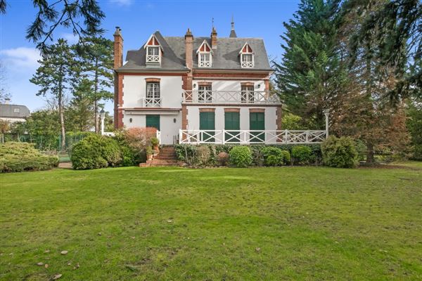 Luxury homes for sale