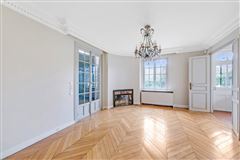 Luxury homes 美丽的租期房产