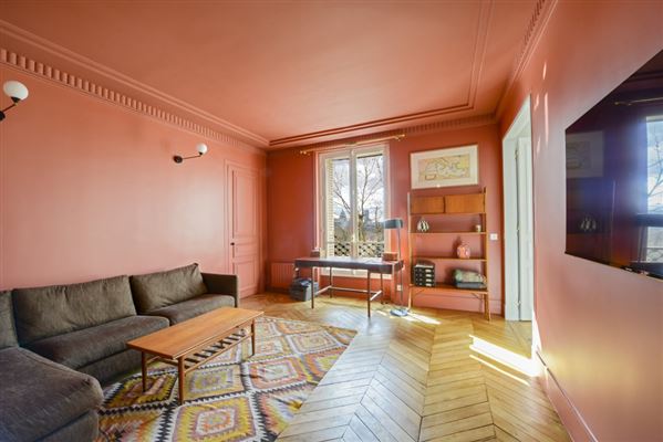 Floor Through Apartment With A View Of The Seine France Luxury