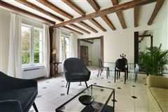 Luxury homes in 精美的出租公寓