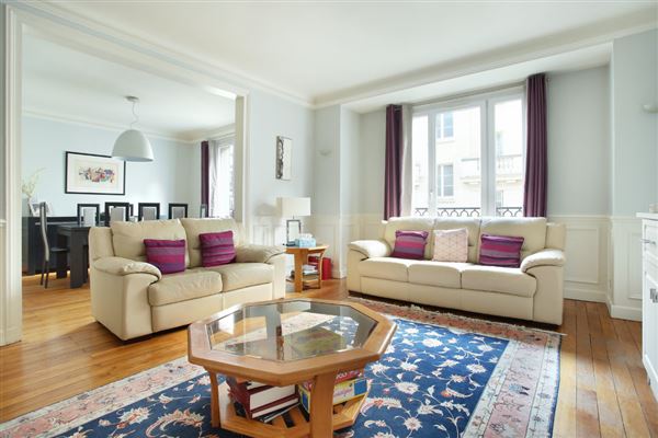 Floor Through Apartment In A Luxury Period Building