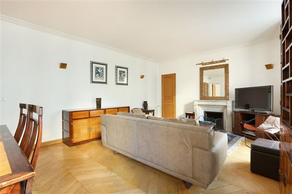 Luxury properties 豊かな居住空間を持つ素敵なアパート