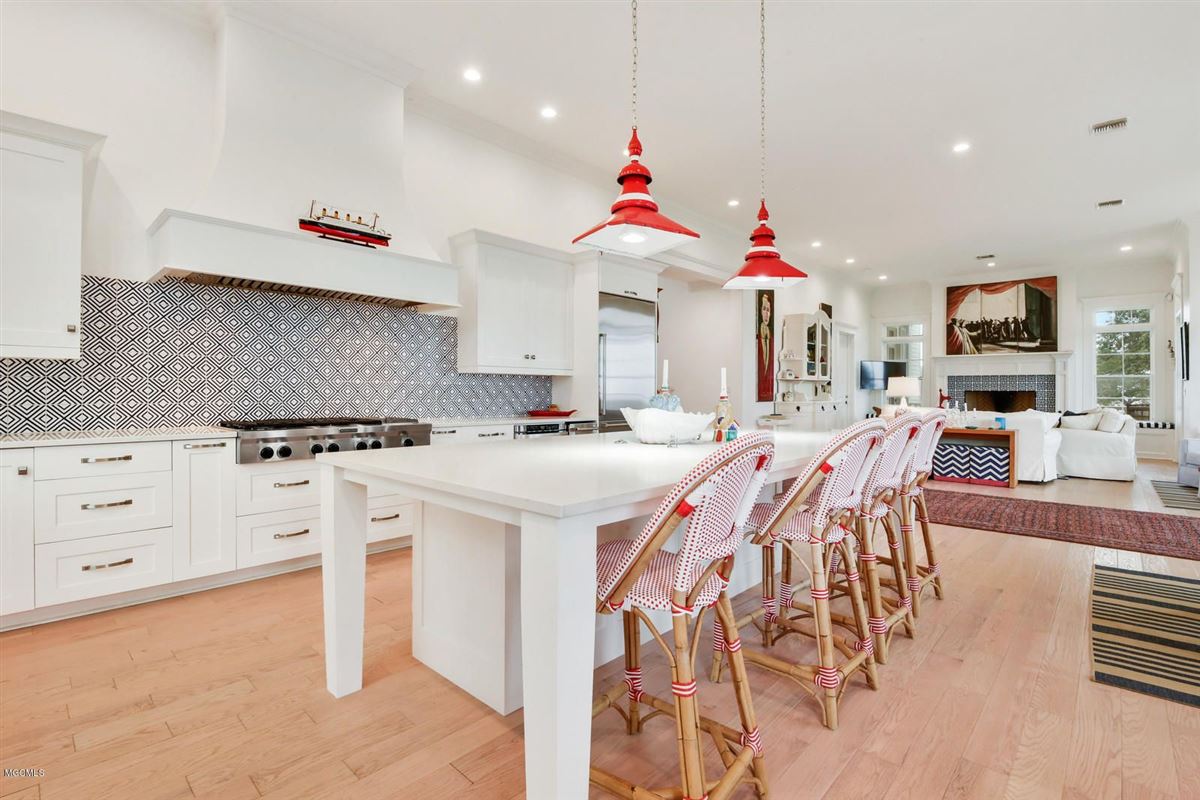 BEAUTIFUL BEACHFRONT HOME Mississippi Luxury Homes Mansions For