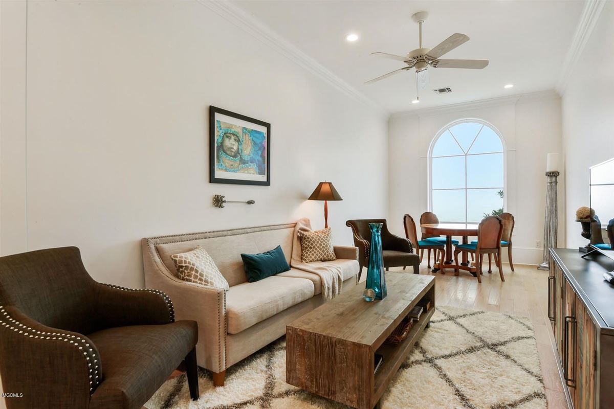 BEAUTIFUL BEACHFRONT HOME Mississippi Luxury Homes Mansions For