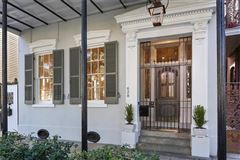 一楼公寓的翻新和修复 mansions