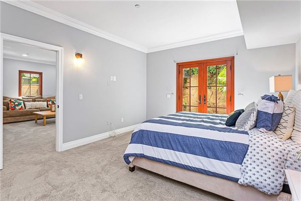 Luxury properties 当代地中海名作