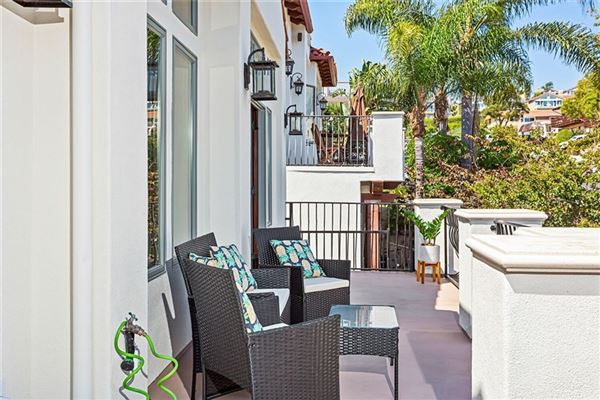 Luxury homes in 当代地中海名作