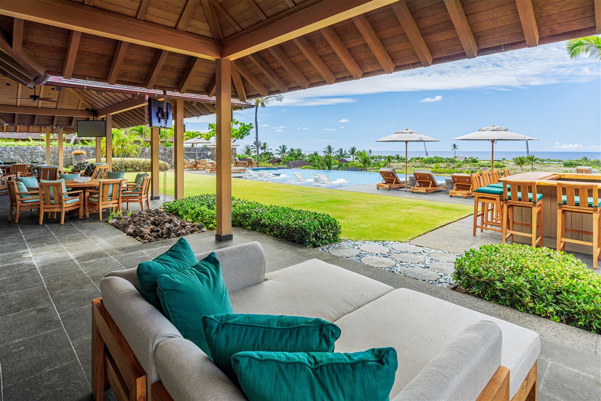 ULTIMATE LUXURY LIVING ON THE BIG ISLAND OF HAWAII Hawaii Luxury
