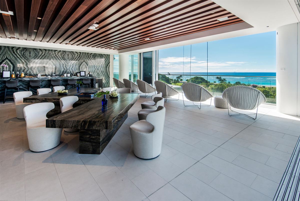 Luxury real estate 海景檀香山豪华公寓 — 怀亚