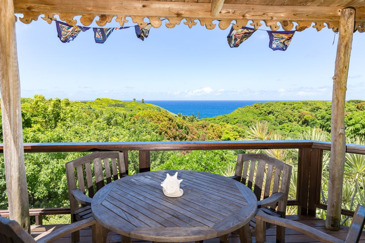 HAIKU SANCTUARY Hawaii Luxury Homes Mansions For Sale Luxury