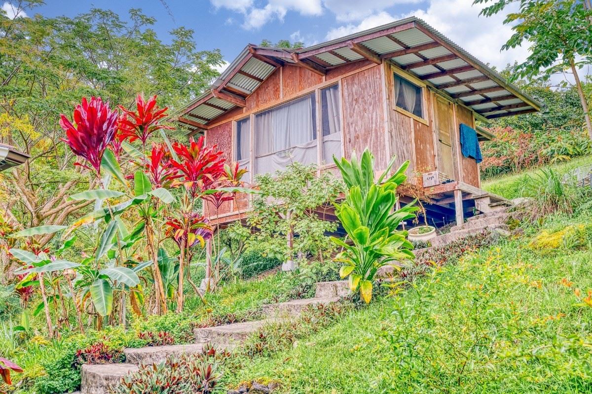 7.5 ACRES ORGANIC FARM TROPICAL OASIS ON THE BIG ISLAND WITH MULTIPLE