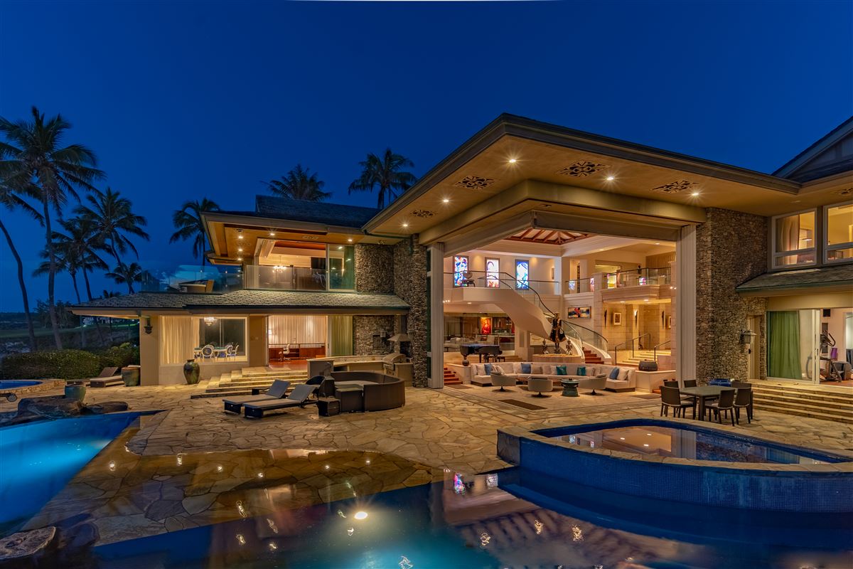 THE ULTIMATE IN SUPER  LUXURIOUS LIVING Hawaii Luxury  