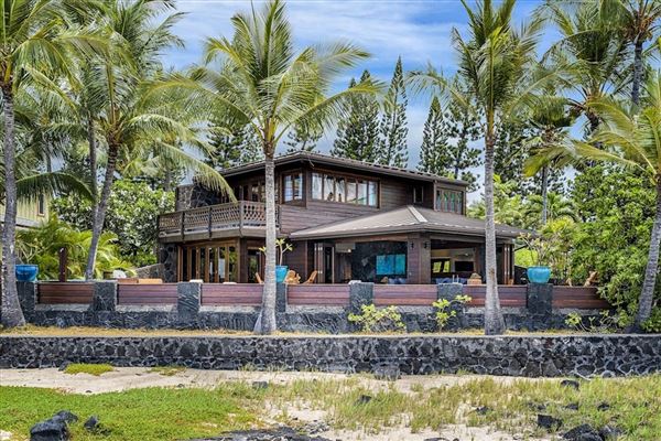 AKELA KA HALE KAI - UPSCALE OCEANFRONT HOME | Hawaii Luxury Homes
