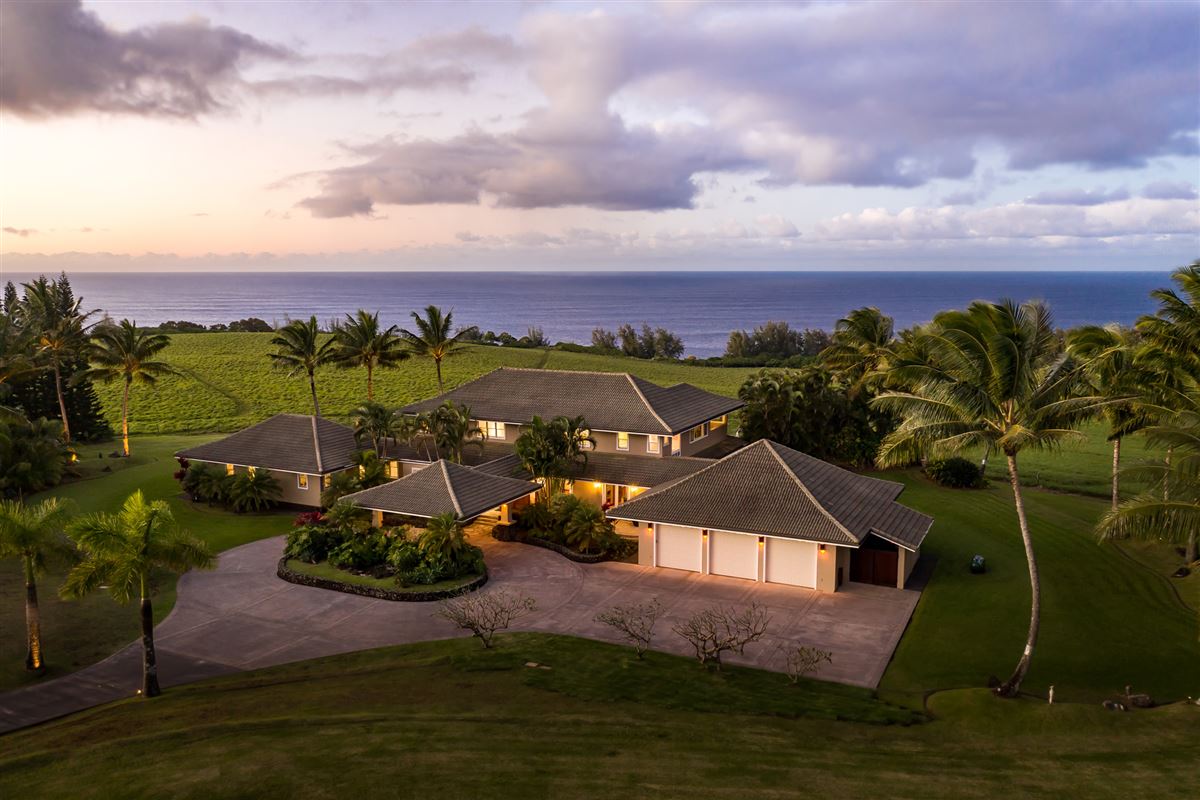 MAUI OCEANFRONT 73-ACRE ESTATE | Hawaii Luxury Homes | Mansions For ...