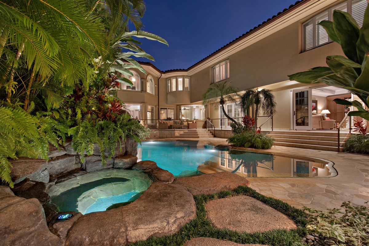 OCEAN VIEW KAHALA AVENUE HOME STEPS TO BEACH AND KAHALA RESORT Hawaii