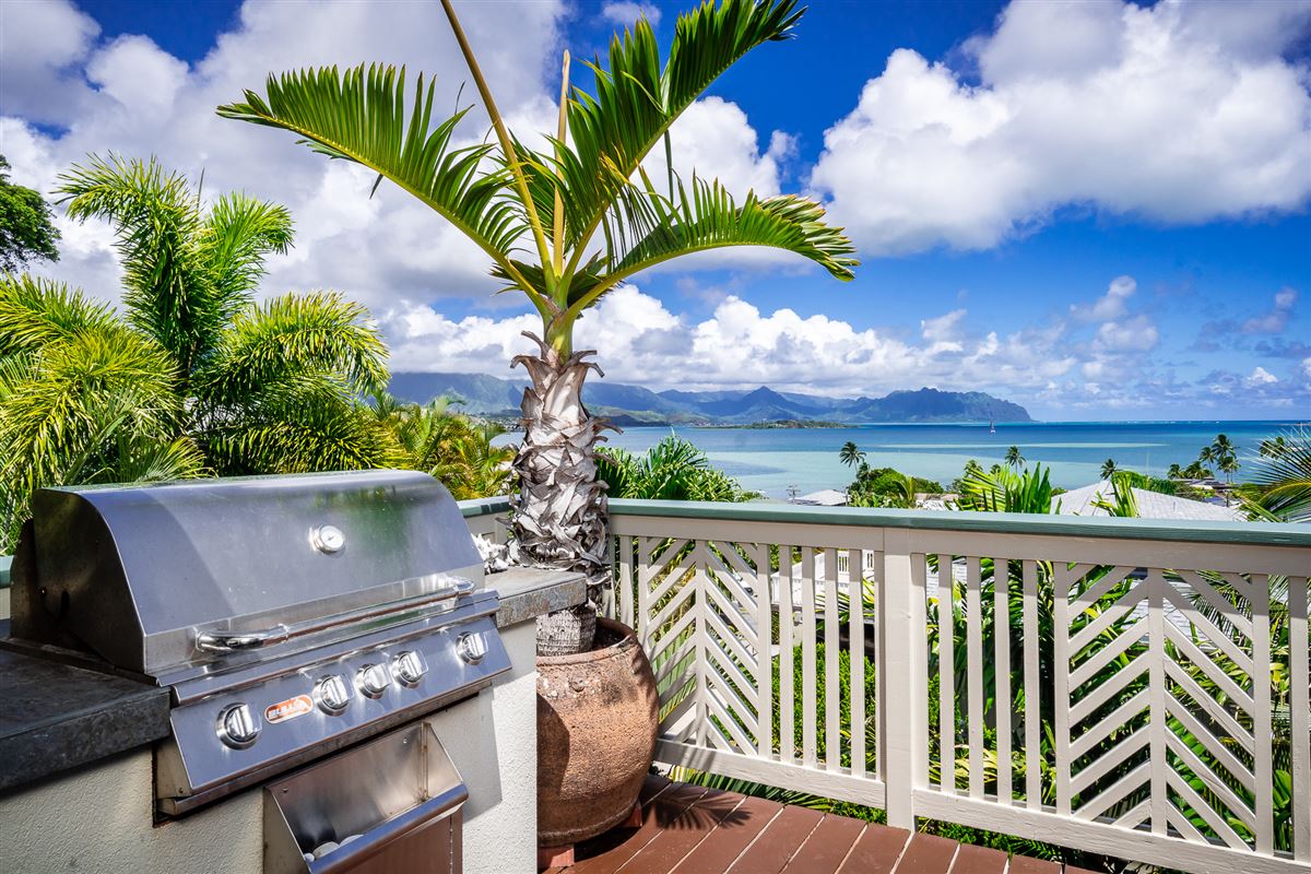 TRANQUIL KANEOHE BAY EXECUTIVE HOME Hawaii Luxury Homes Mansions