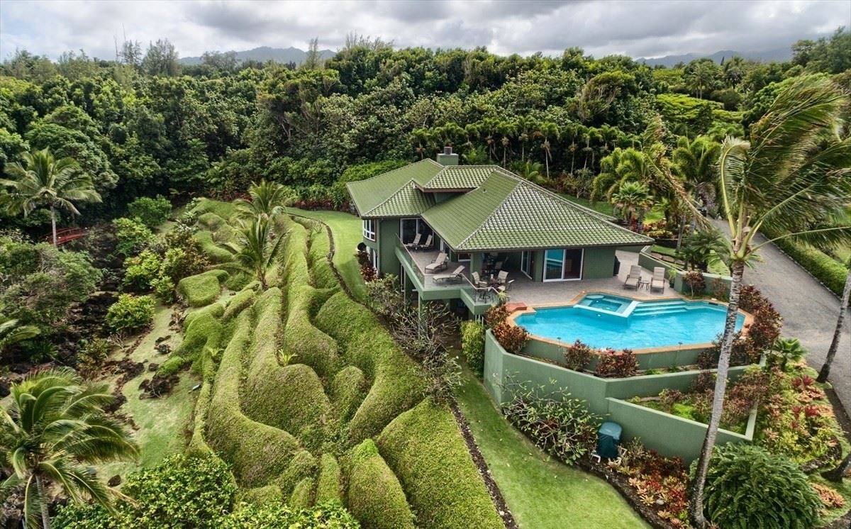 MORE THAN 21 ACRE ESTATE ON THE NORTH SHORE OF KAUAI Hawaii Luxury