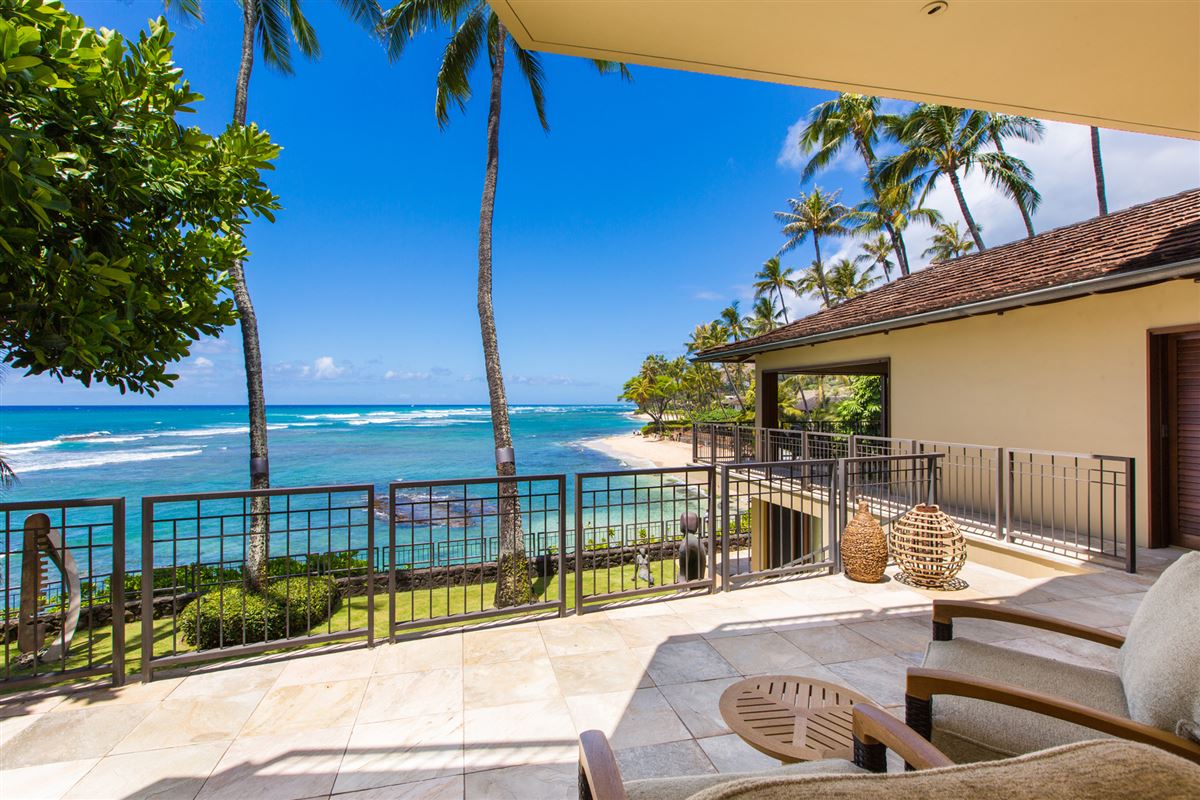 ELEGANT CONTEMPORARY OCEANFRONT Hawaii Luxury Homes Mansions For