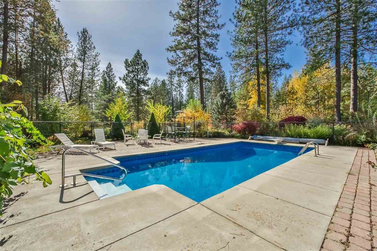 LITTLE SPOKANE RIVER FRONTAGE Washington Luxury Homes Mansions For