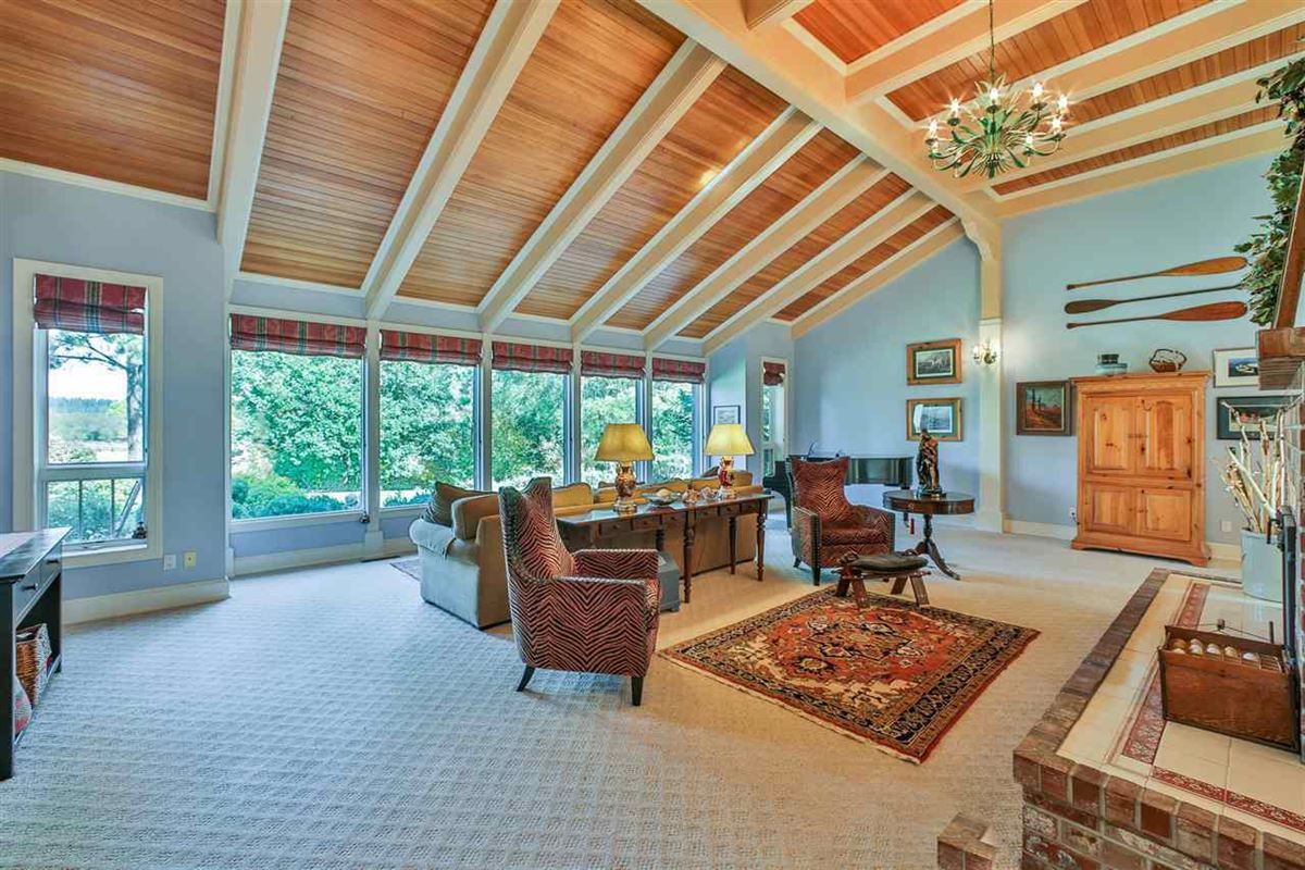 LITTLE SPOKANE RIVER FRONTAGE Washington Luxury Homes Mansions For