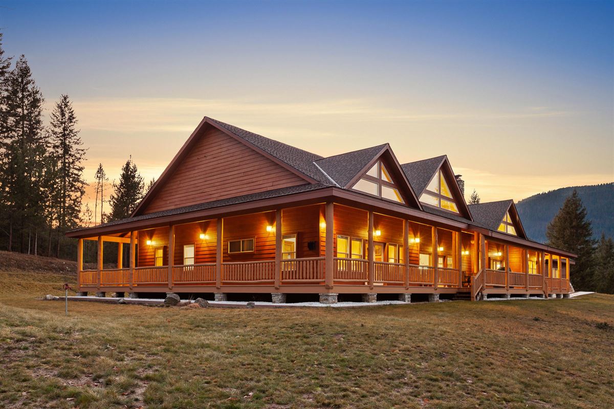 SPRAWLING NORTH IDAHO EQUESTRIAN RANCH Idaho Luxury Homes Mansions