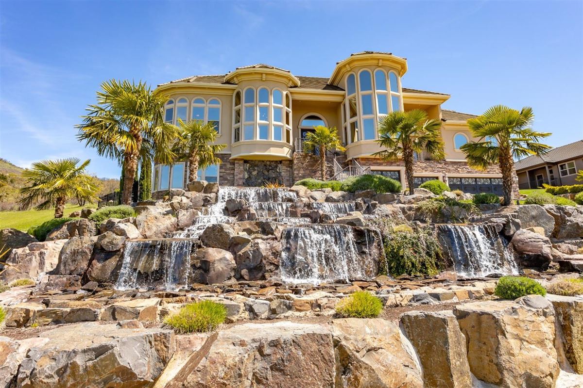 Luxury Homes For Sale In Oregon | Oregon Luxury Homes | Mansions For Sale | Luxury Portfolio