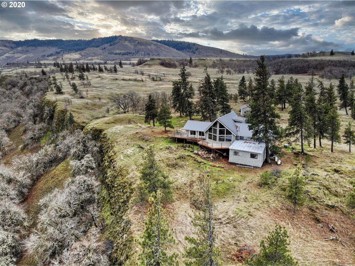HOME WITH UNIQUE VIEWS Oregon Luxury Homes Mansions For Sale