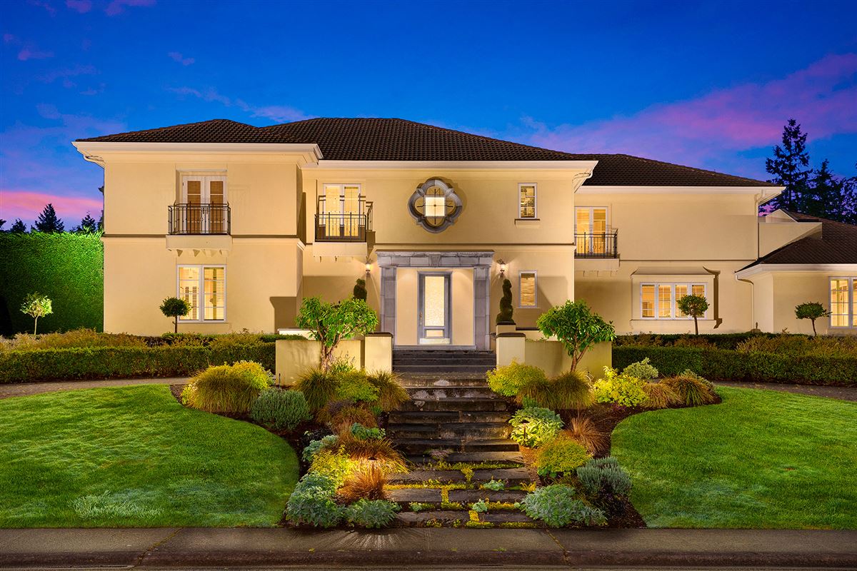 EXQUISITE HOME ON LUSH GROUNDS Washington Luxury Homes Mansions For