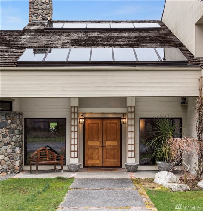 BREATHTAKING PACIFIC NORTHWEST WATERFRONT ESTATE Washington Luxury