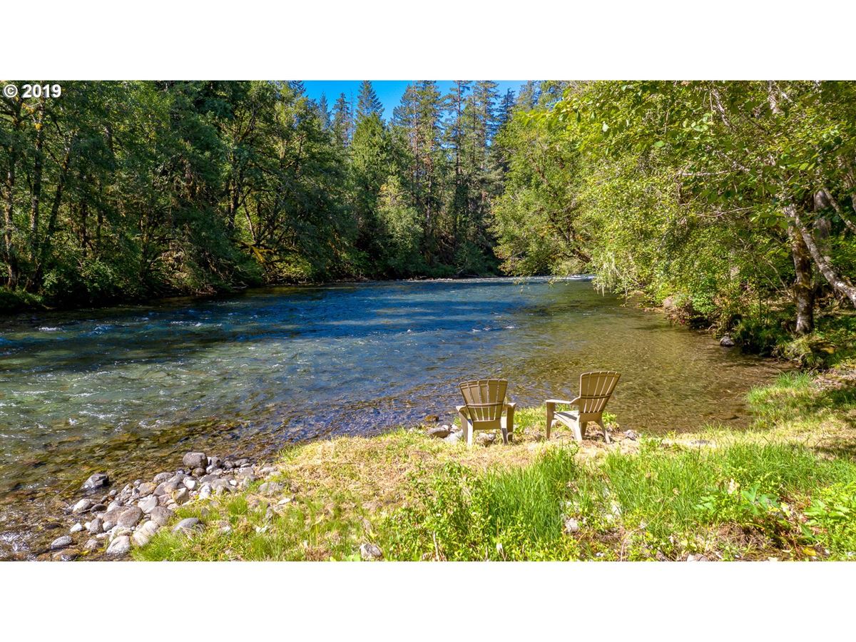 PRIVATE LUXURY WATERFRONT ESTATE Oregon Luxury Homes Mansions For