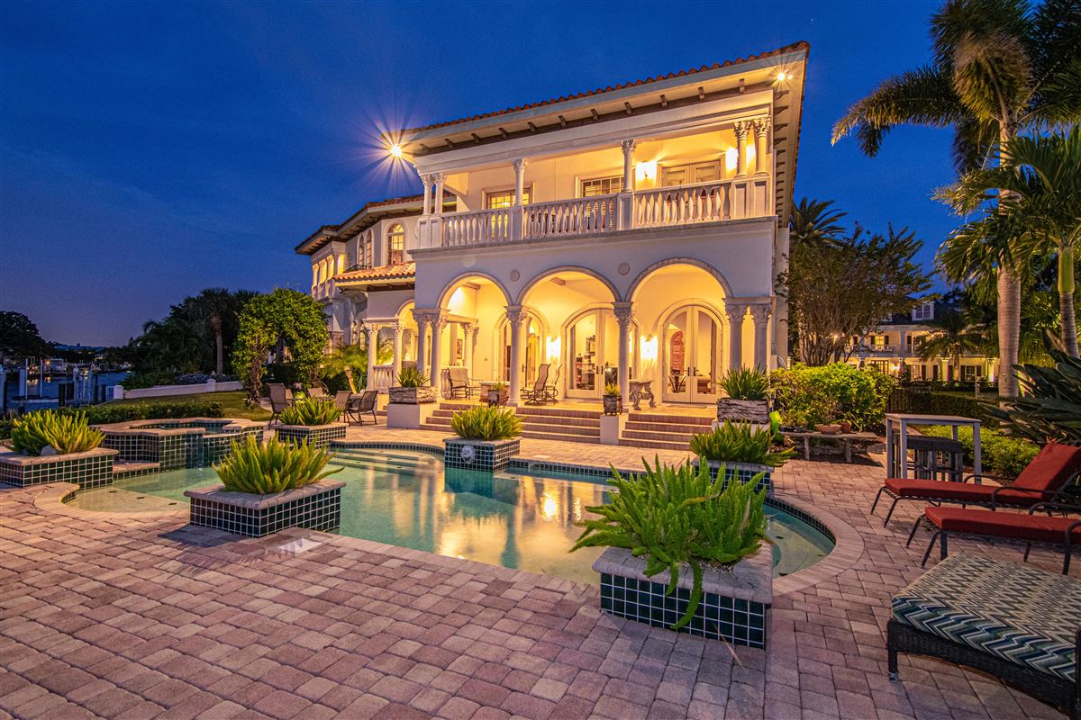 ESTATE WITH PRIVATE VIEW OF TAMPA BAY | Florida Luxury Homes | Mansions ...