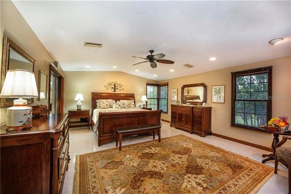 Luxury homes in 独一无二的遗产海滨酒店