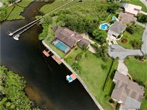 Luxury homes in 独一无二的遗产海滨酒店