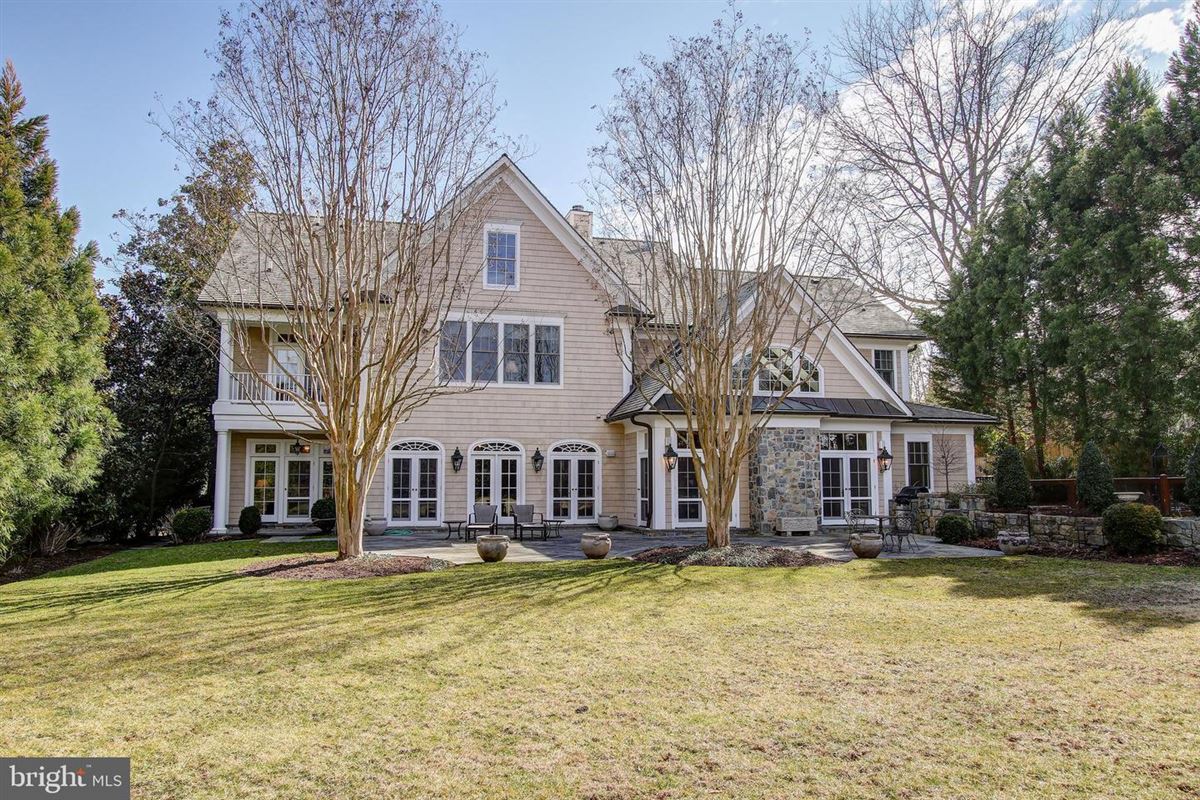 AN EXQUISITE HOME IN BETHESDA Maryland Luxury Homes Mansions For Sale Luxury Portfolio