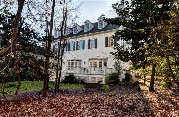 CHARMING WILLIAMSBURG HOME | Virginia Luxury Homes | Mansions For Sale ...