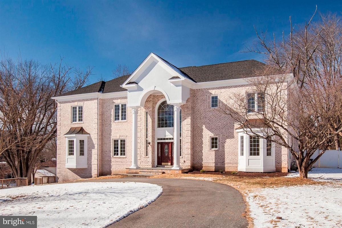 FABULOUS HOME ON QUIET CULDESAC IN POTOMAC Maryland Luxury Homes Mansions For Sale
