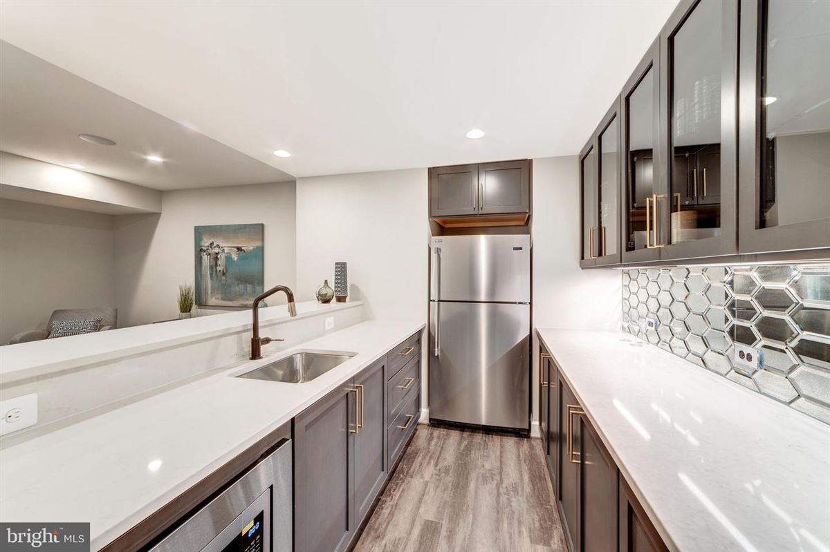 Luxury real estate 新社区标志性豪华住宅