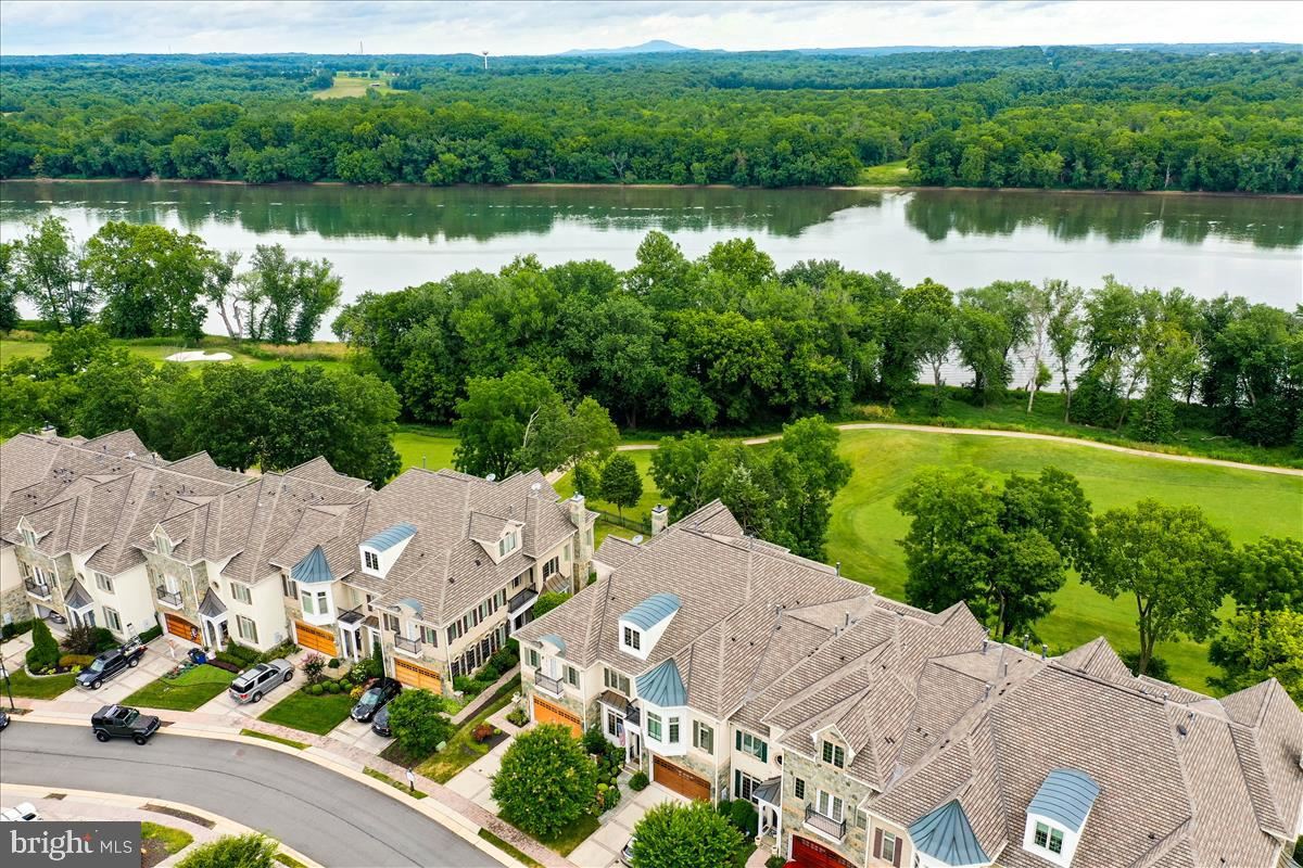 STUNNING POTOMAC RIVER AND GOLF COURSE VIEWS Virginia Luxury Homes