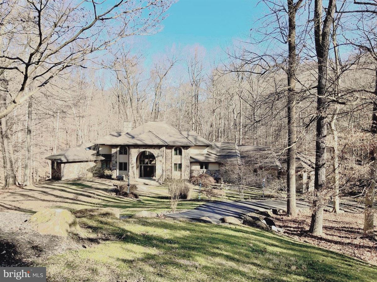 EXCEPTIONAL HOME ON A SECLUDED CULDESAC Pennsylvania Luxury Homes Mansions For Sale