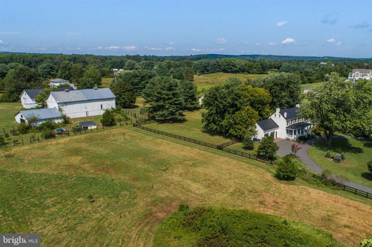 GREENLAND FARM HISTORIC 12PLUS ACRE ESTATE Virginia Luxury Homes
