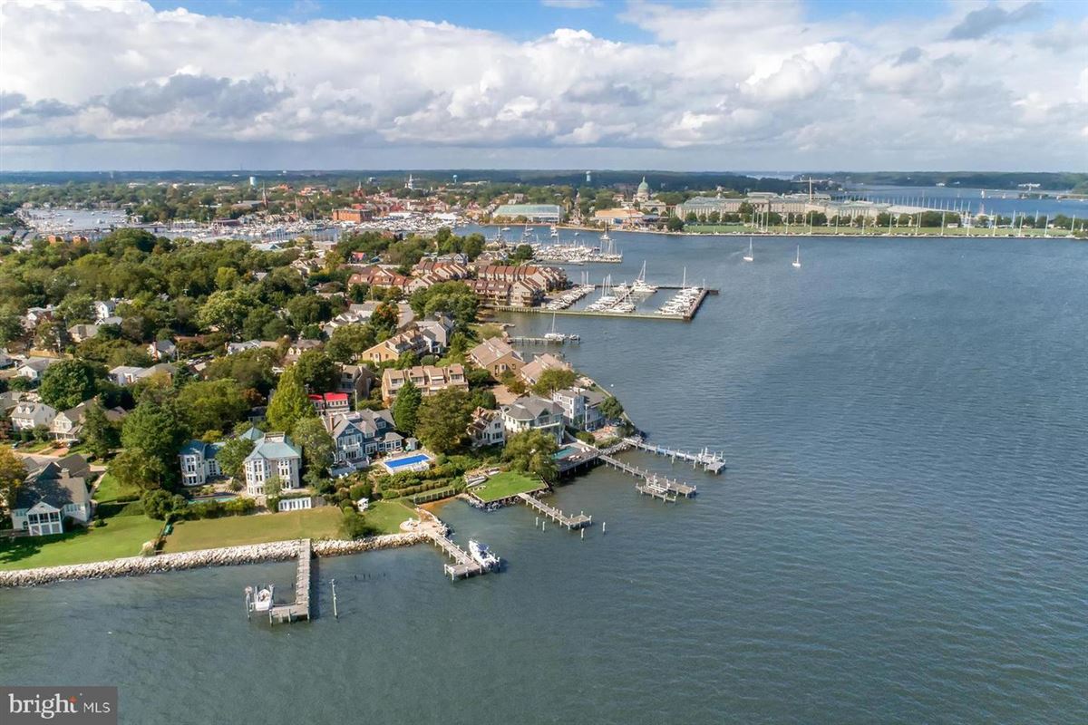BREATHTAKING HOME ON THE SEVERN RIVER Maryland Luxury Homes
