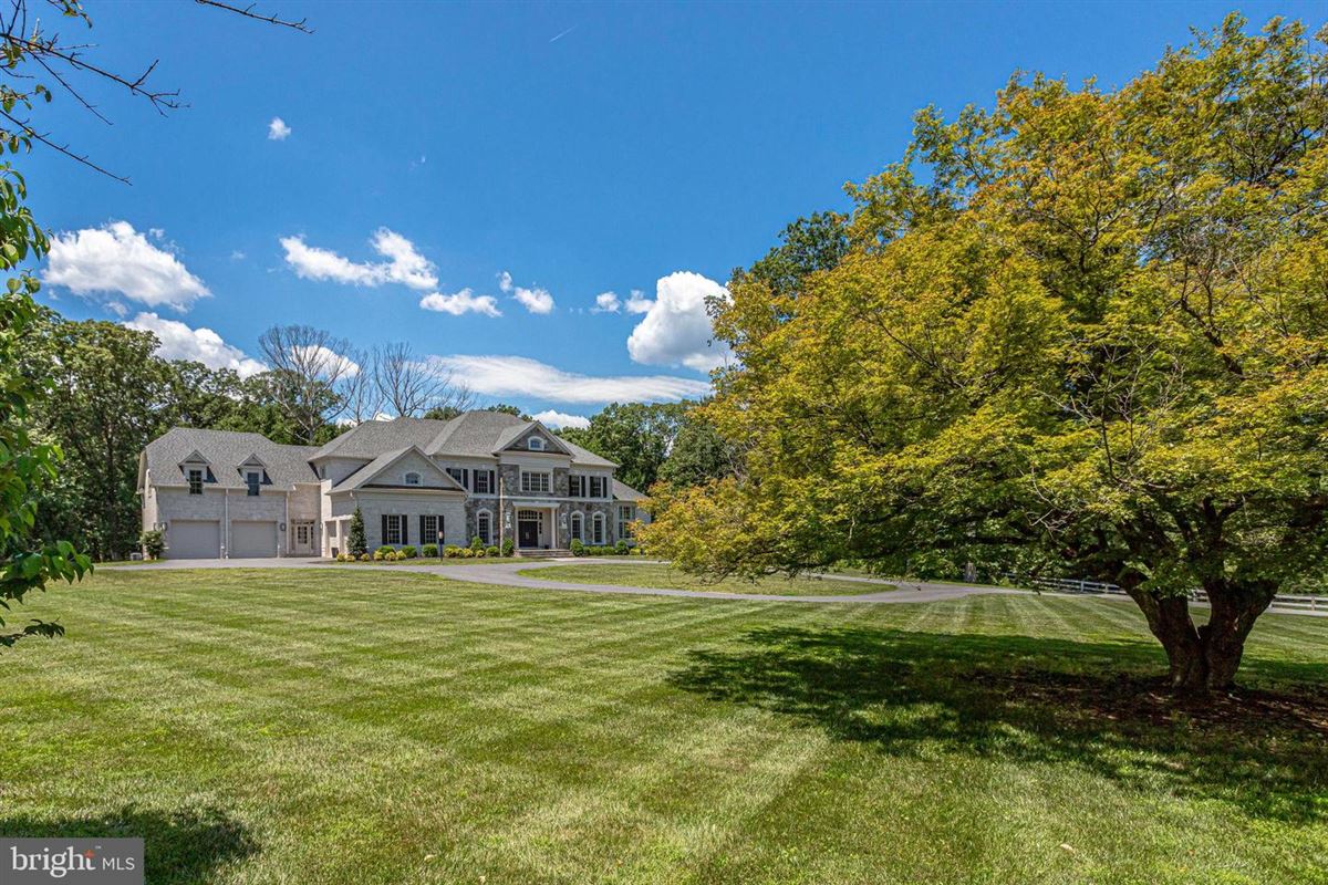 EXCEPTIONAL ELEGANCE IN GREAT FALLS Virginia Luxury Homes Mansions