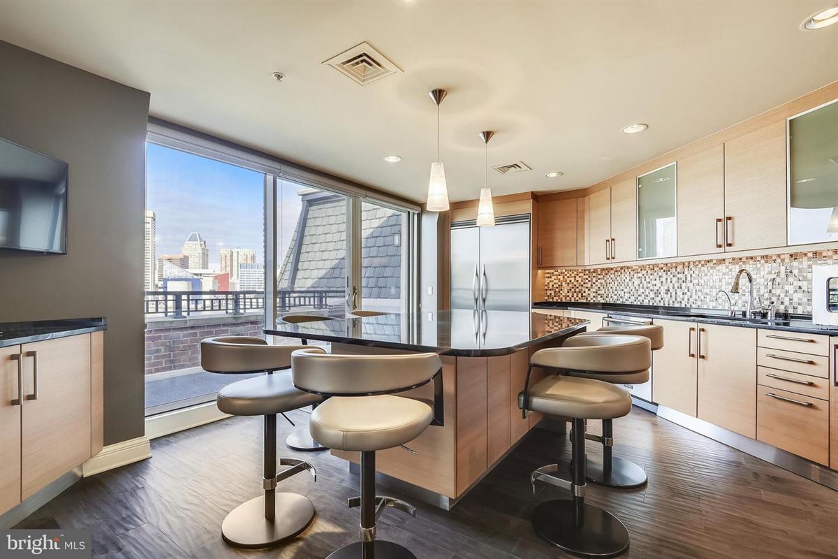 PENTHOUSE IN THE RITZCARLTON RESIDENCES Maryland Luxury Homes