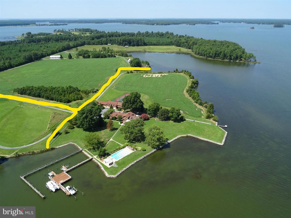 11PLUS ACRE FAMILY COMPOUND ON DEEP WATER Maryland Luxury Homes