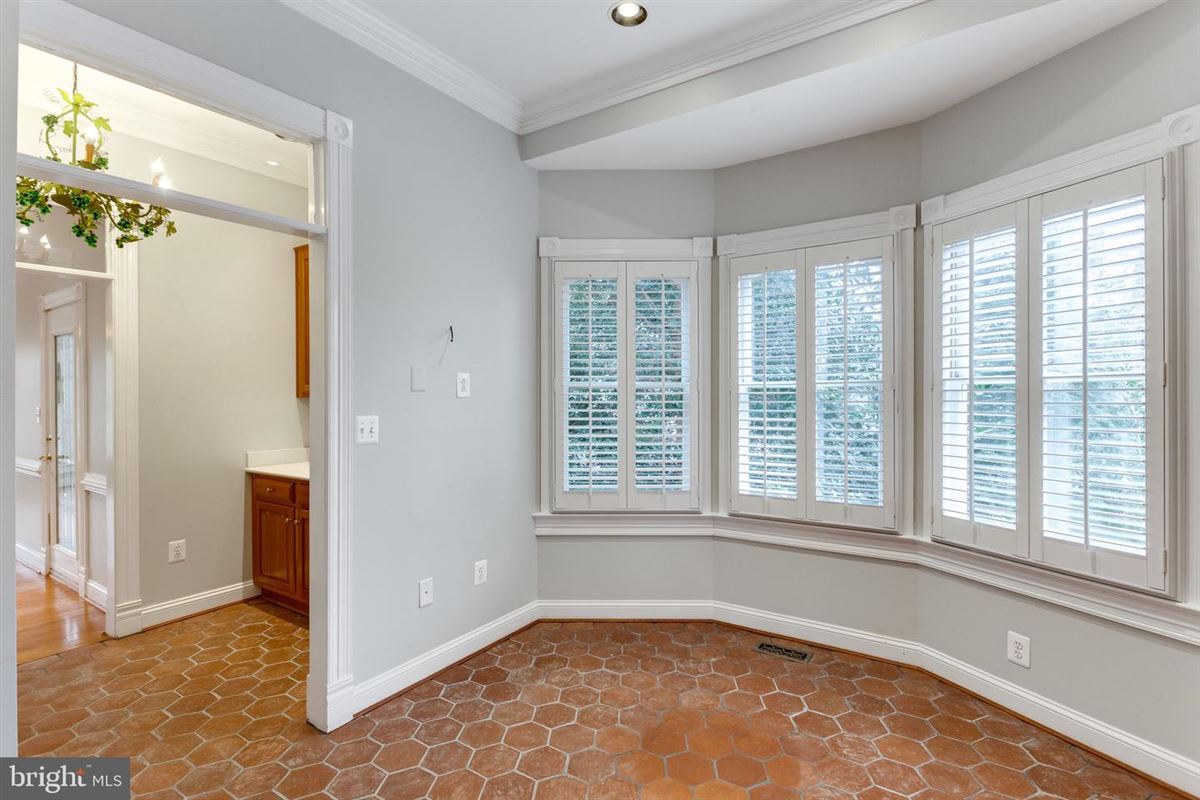 Gracious And Elegant All Brick Victorian Home Virginia Luxury