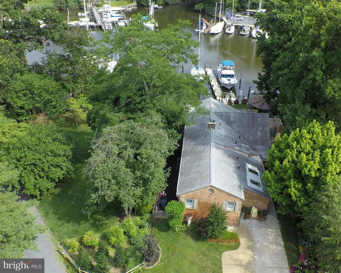 SOUGHTAFTER ANNAPOLIS WATERFRONT LOCATION Maryland Luxury Homes