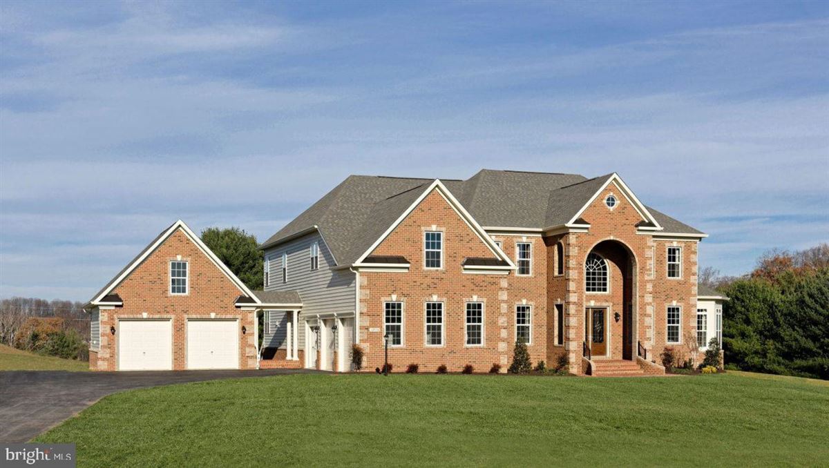 CUSTOMIZE A NEW HOME IN WILLIAMSBURG HOMES ESTATES Maryland Luxury