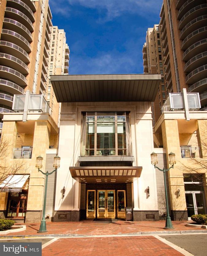 19TH FLOOR PENTHOUSE IN MIDTOWN Virginia Luxury Homes Mansions For